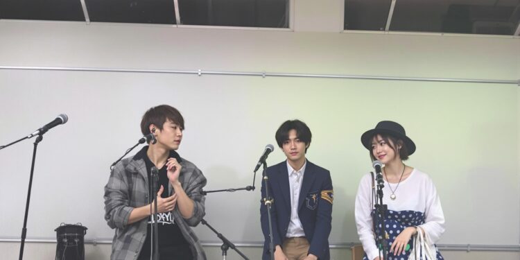 Japanese Internet Music Artists - Ado and Utaite Community