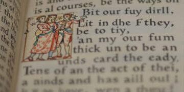 Medieval literary romance and marriage themes in Geoffrey Chaucer's The Canterbury Tales